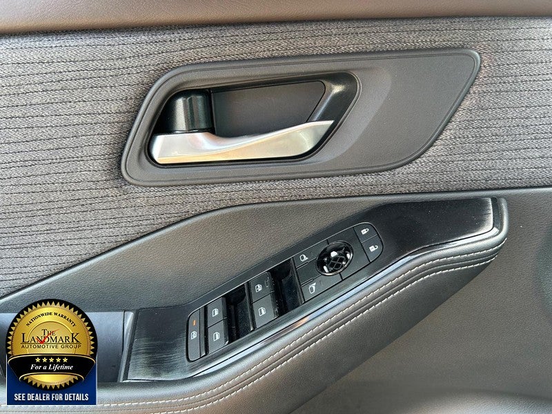 2023 Nissan Rogue AWD SV