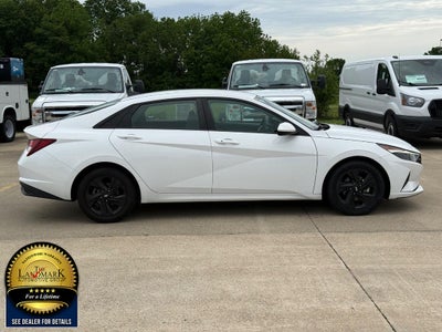 2023 Hyundai Elantra SEL IVT