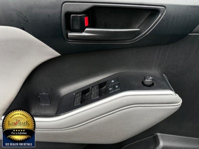 2022 Toyota Highlander LE AWD (Natl)