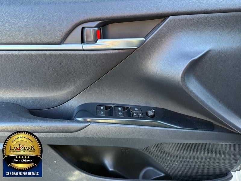 2018 Toyota Camry LE Auto (Natl)