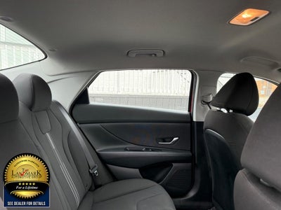 2024 Hyundai Elantra SEL IVT