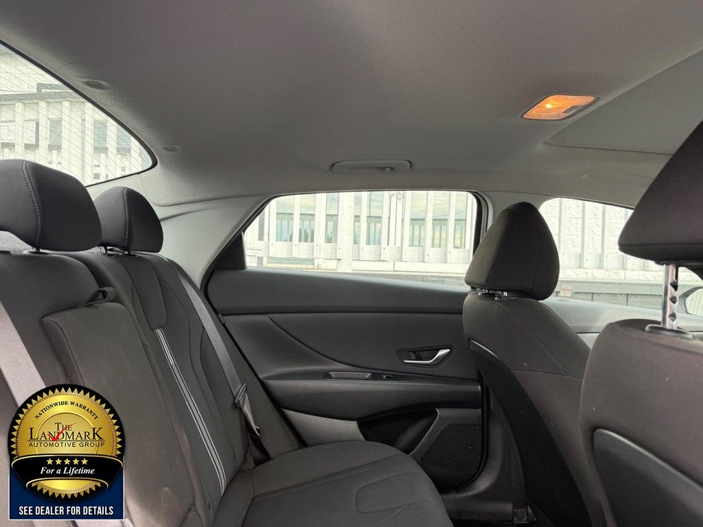 2025 Hyundai Elantra SEL Convenience IVT