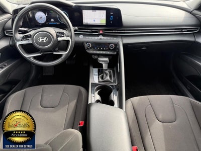 2025 Hyundai Elantra SEL Convenience IVT