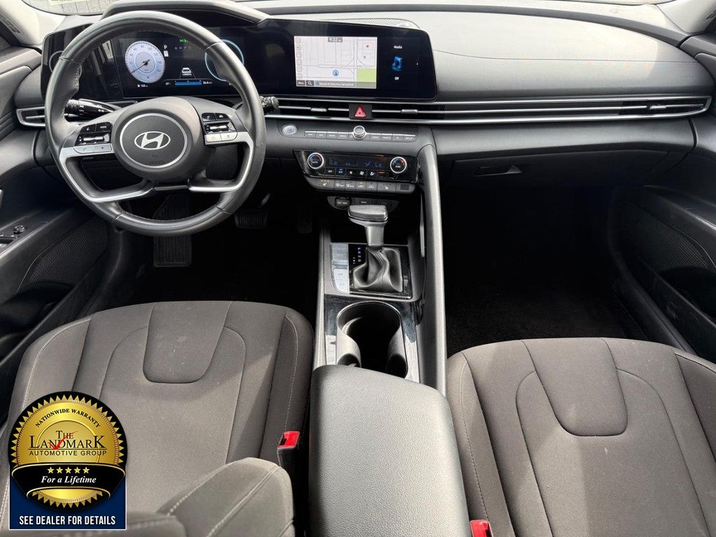 2025 Hyundai Elantra SEL Convenience IVT