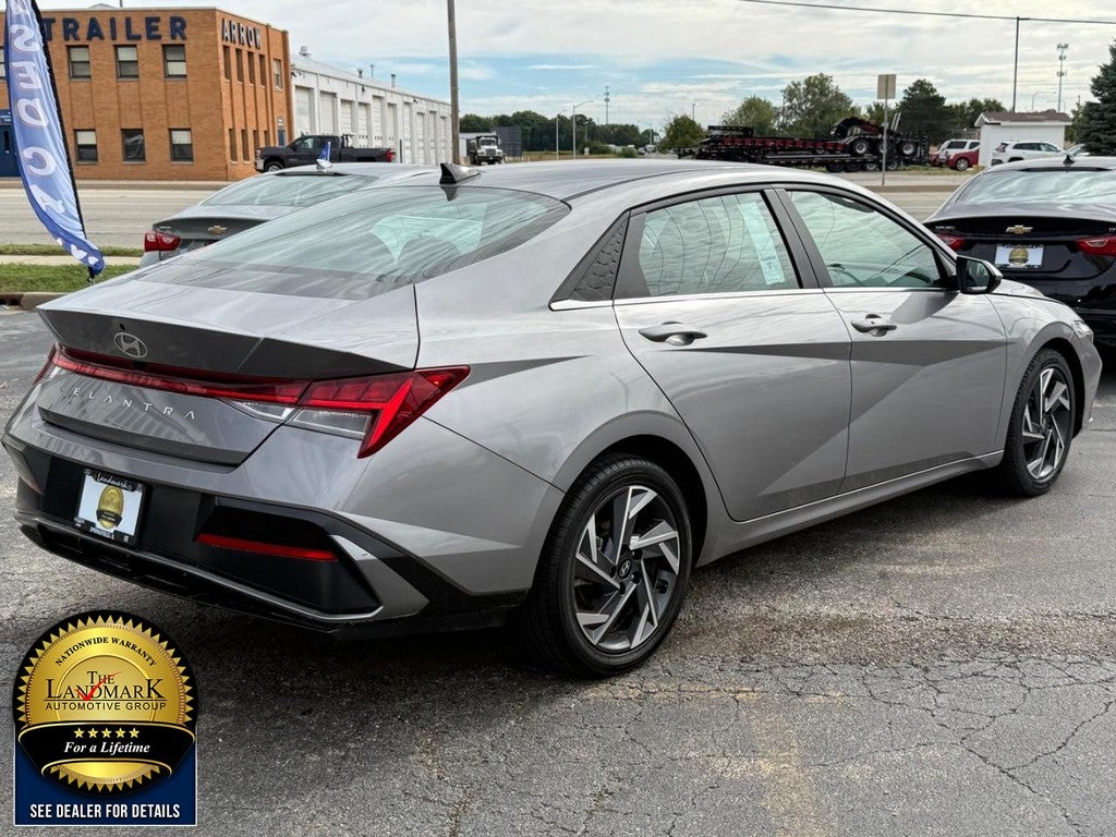 2025 Hyundai Elantra SEL Convenience IVT