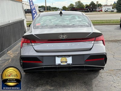 2025 Hyundai Elantra SEL Convenience IVT