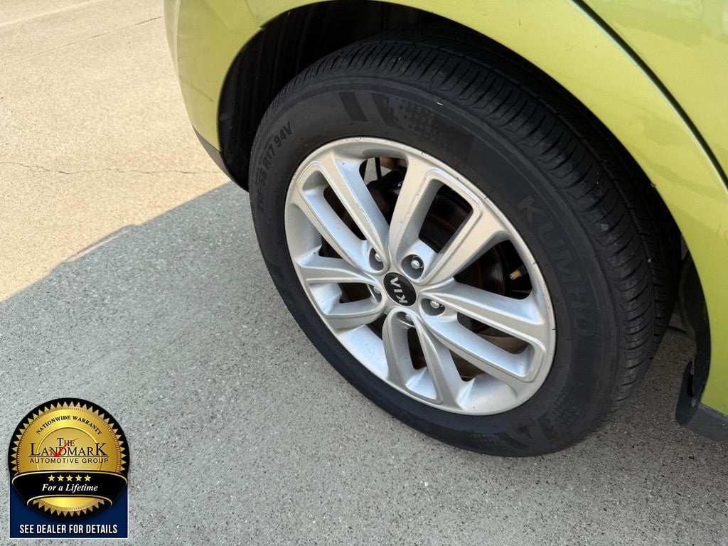 2018 Kia Soul + Auto