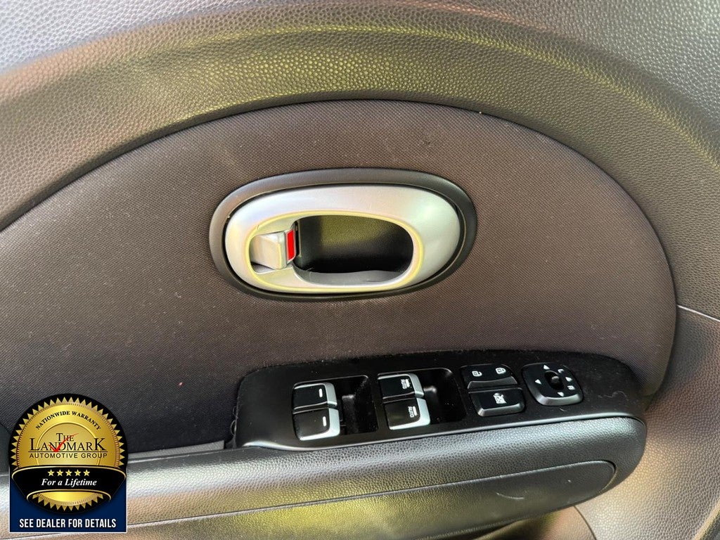 2018 Kia Soul + Auto