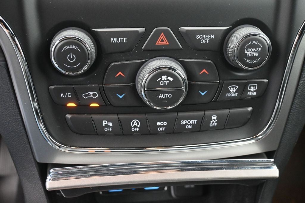 2020 Jeep Grand Cherokee Laredo