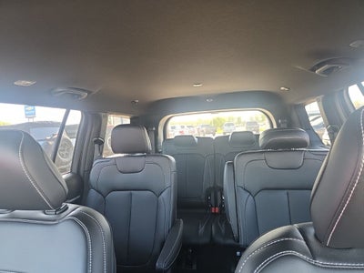 2025 Jeep Grand Cherokee L Limited 4x4