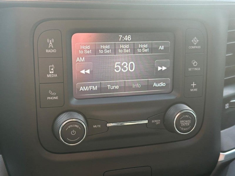 2022 RAM 1500 Big Horn 4x4 Crew Cab 5'7" Box