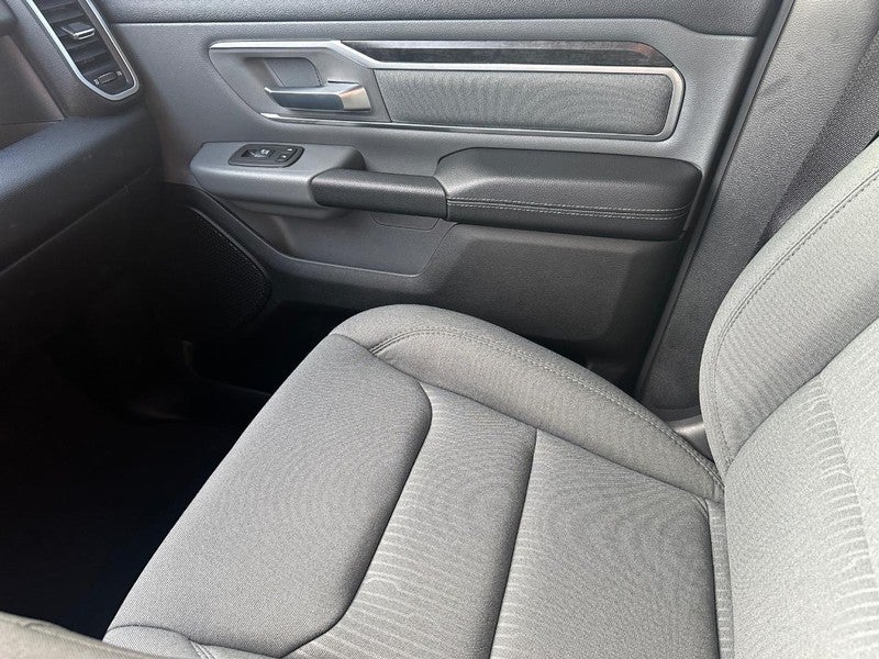 2022 RAM 1500 Big Horn 4x4 Crew Cab 5'7" Box