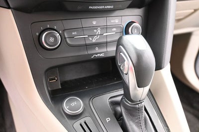 2015 Ford Focus Hatchback 5dr HB SE