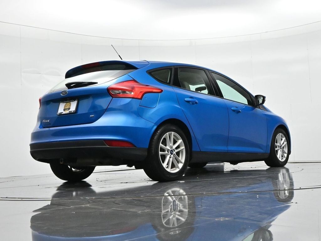 2015 Ford Focus Hatchback 5dr HB SE