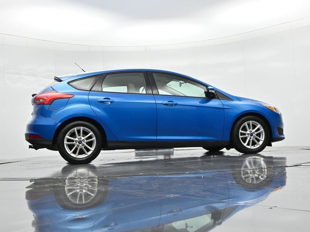 2015 Ford Focus Hatchback 5dr HB SE