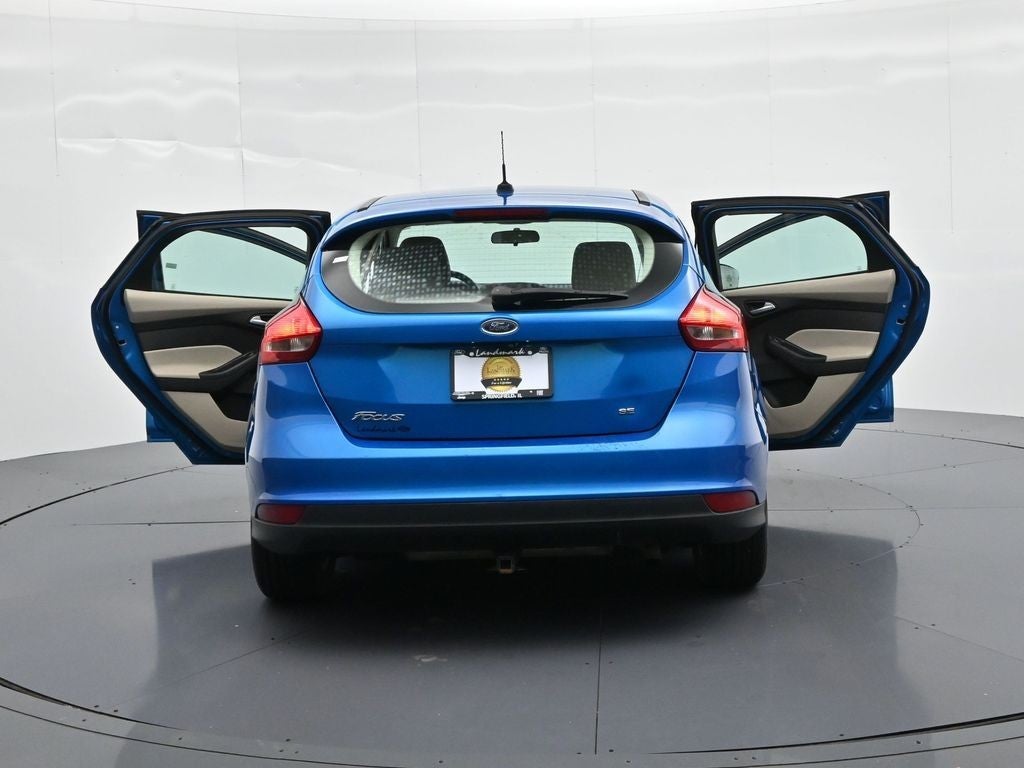 2015 Ford Focus Hatchback 5dr HB SE