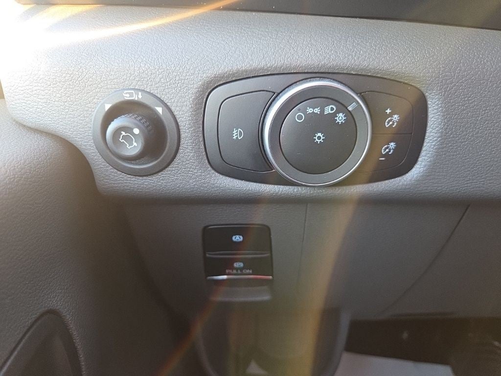 2023 Ford Transit Passenger Wagon XLT