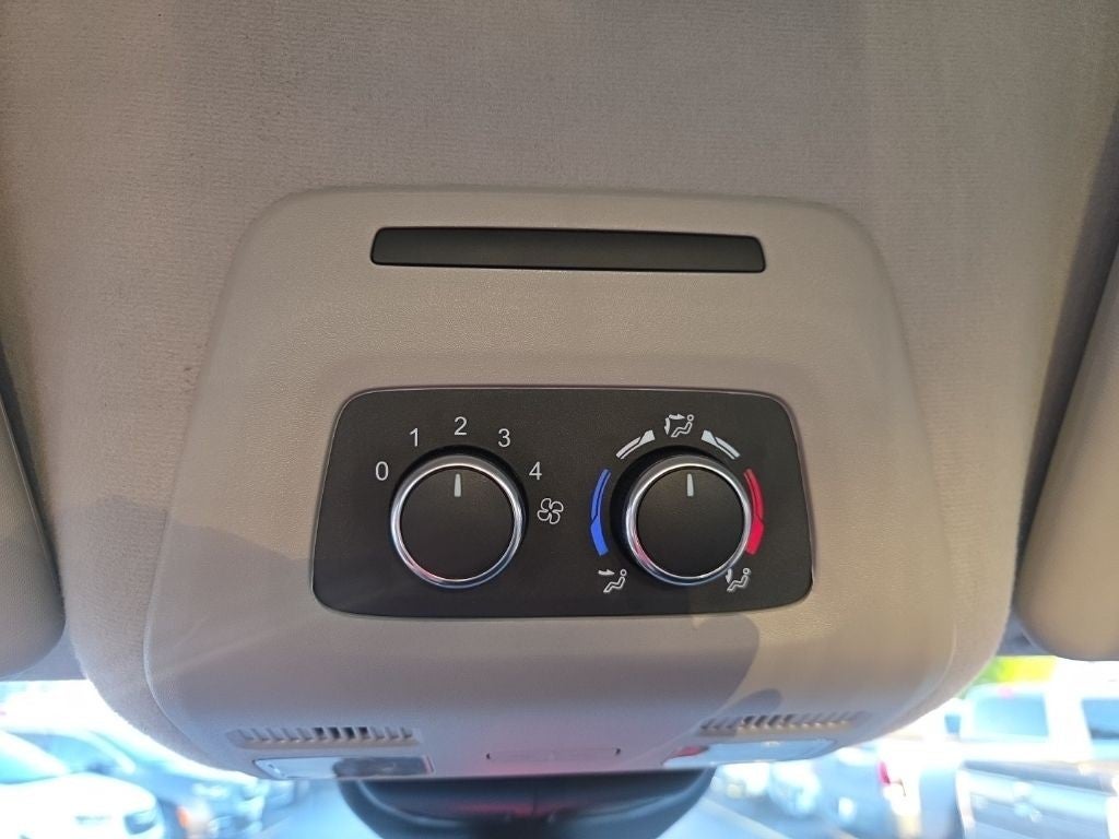 2023 Ford Transit Passenger Wagon XLT