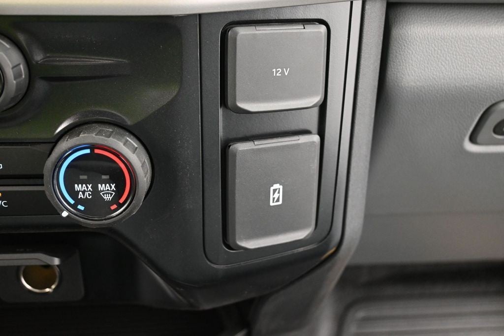 2024 Ford Super Duty F-350 DRW XL 145 WB