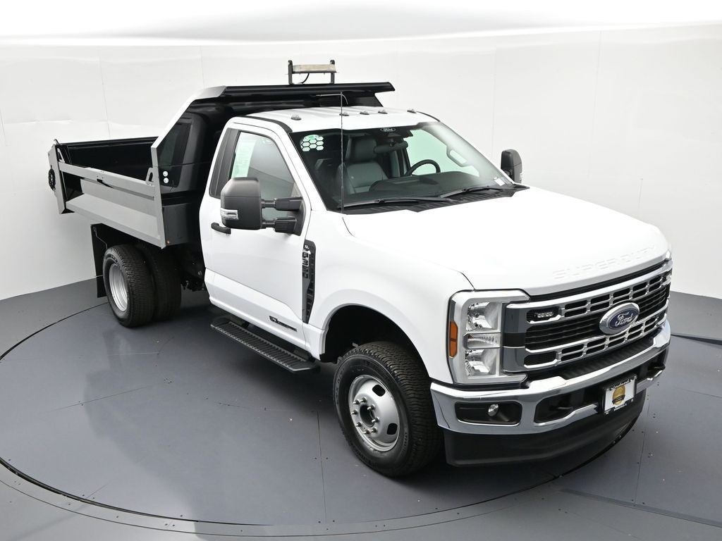 2024 Ford Super Duty F-350 DRW XL 145 WB