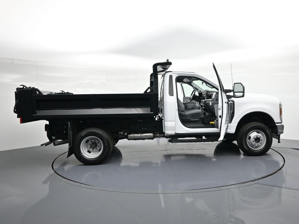 2024 Ford Super Duty F-350 DRW XL 145 WB