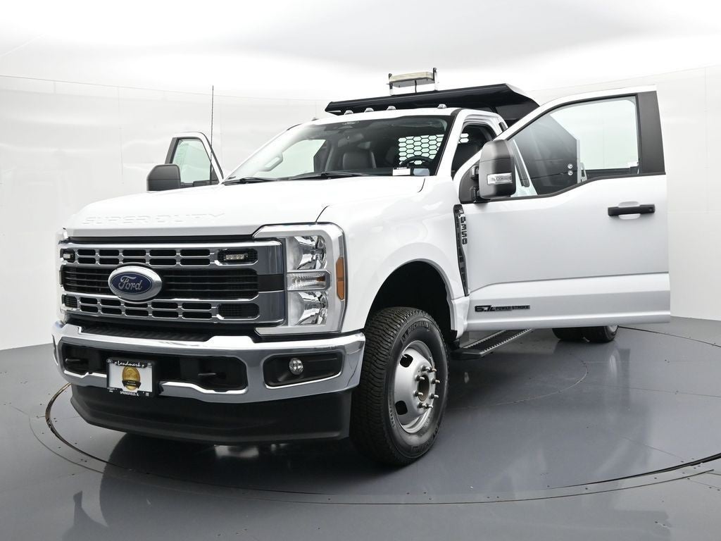 2024 Ford Super Duty F-350 DRW XL 145 WB