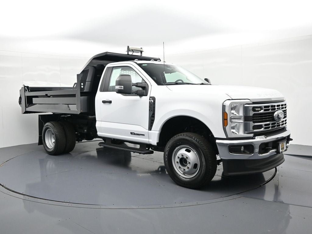 2024 Ford Super Duty F-350 DRW XL 145 WB