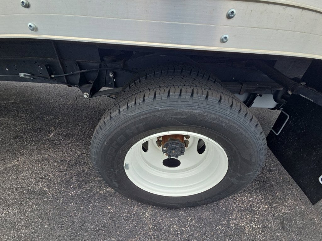 2024 Ford E-Series Cutaway E-450 DRW 158" WB