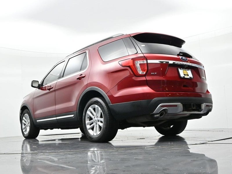 2016 Ford Explorer FWD 4dr XLT
