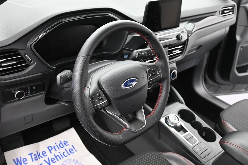 2025 Ford Escape ST-Line AWD