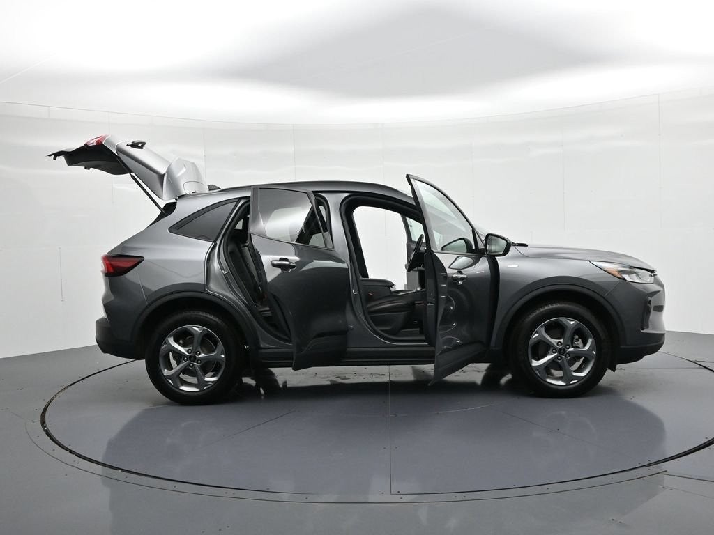 2025 Ford Escape ST-Line AWD