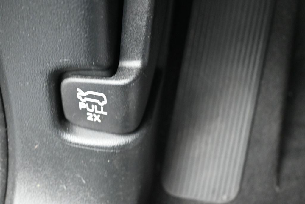 2022 Ford Explorer XLT RWD