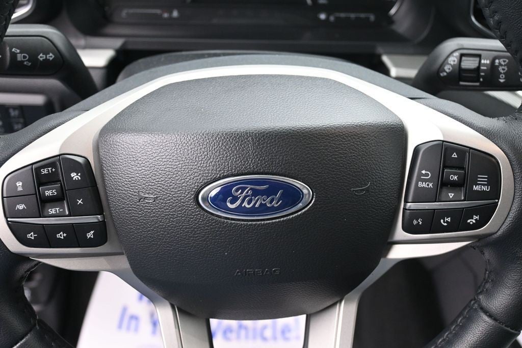 2023 Ford Explorer XLT 4WD