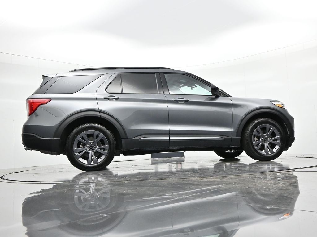 2023 Ford Explorer XLT 4WD