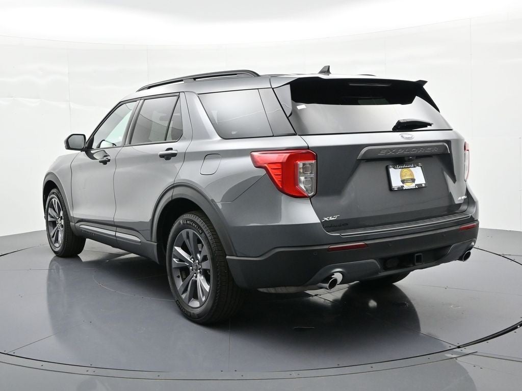 2023 Ford Explorer XLT 4WD