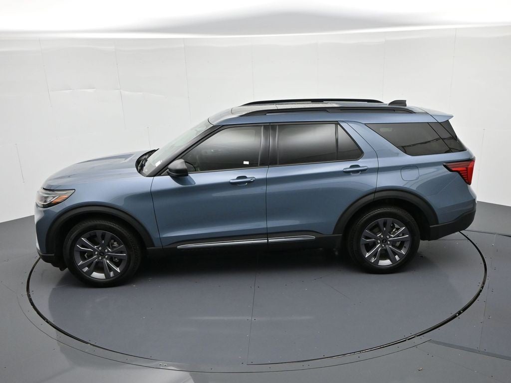 2025 Ford Explorer Active 4WD