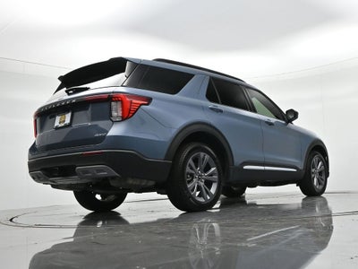 2025 Ford Explorer Active 4WD
