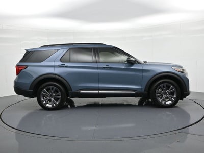 2025 Ford Explorer Active 4WD
