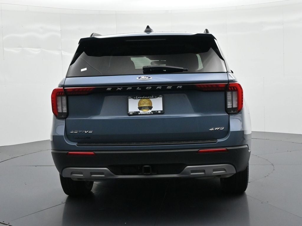 2025 Ford Explorer Active 4WD