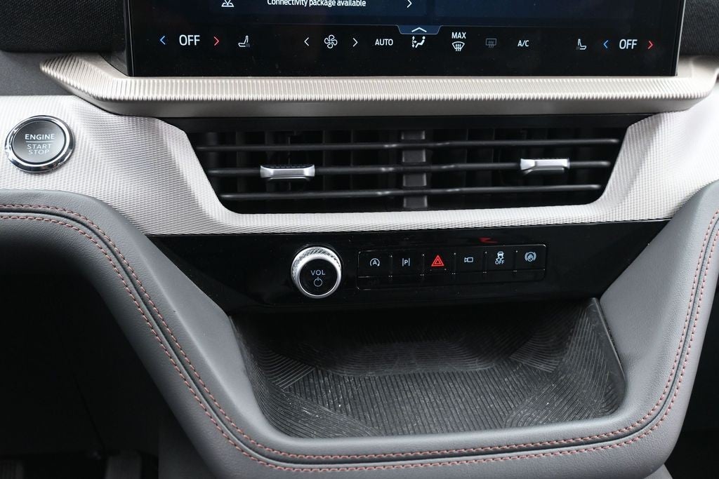 2025 Ford Explorer Active 4WD