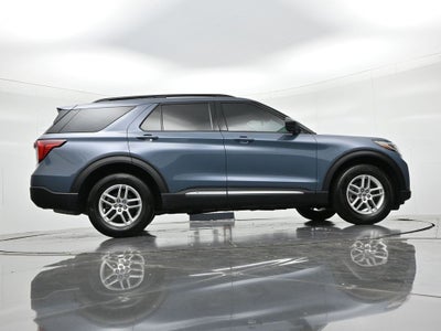2025 Ford Explorer Active 4WD