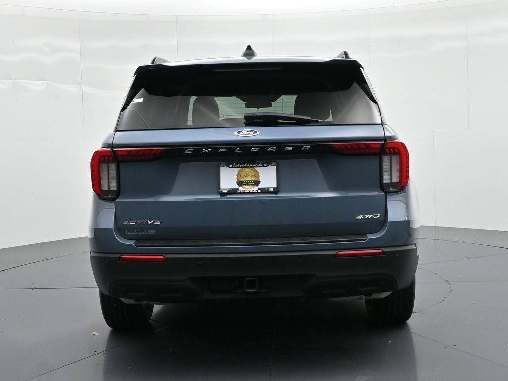 2025 Ford Explorer Active 4WD