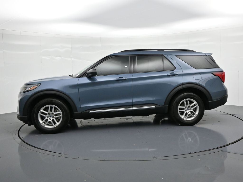 2025 Ford Explorer Active 4WD