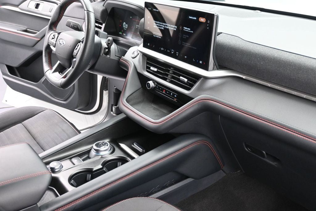 2025 Ford Explorer ST-Line 4WD