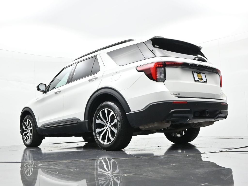 2025 Ford Explorer ST-Line 4WD