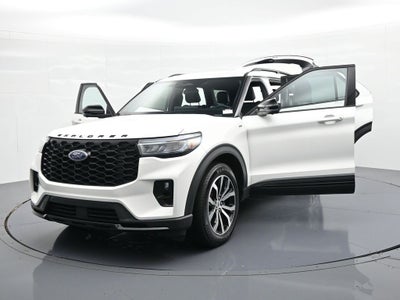 2025 Ford Explorer ST-Line 4WD