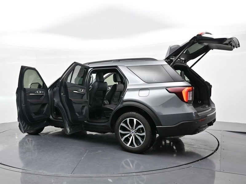 2025 Ford Explorer ST-Line 4WD