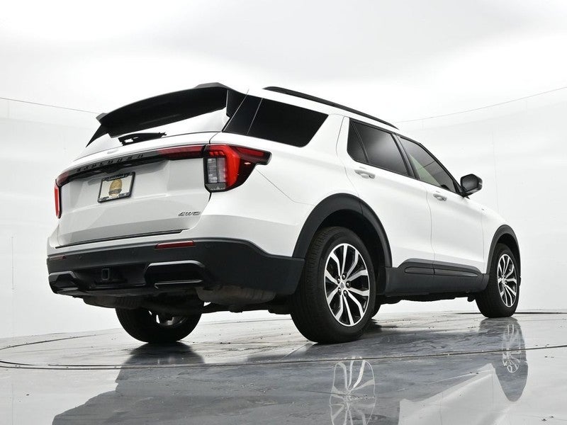 2025 Ford Explorer ST-Line 4WD