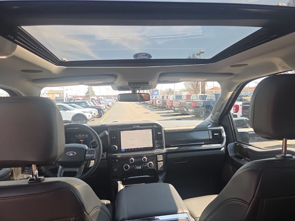 2026 Ford Super Duty F-350 SRW Lariat