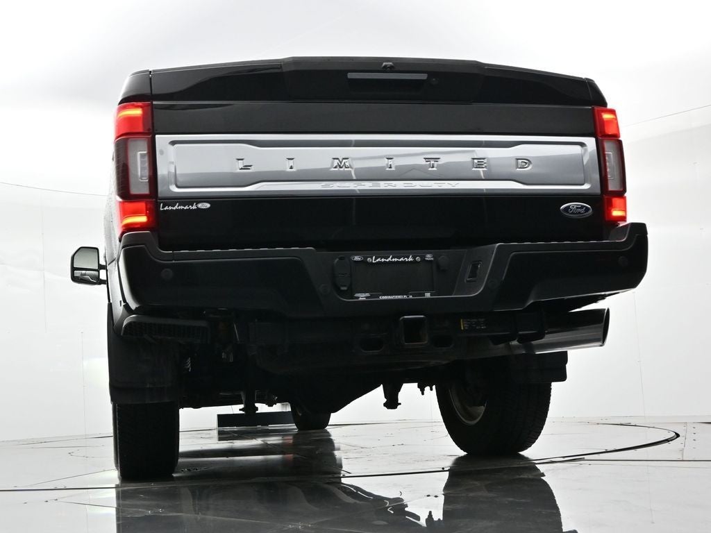 2022 Ford Super Duty F-350 SRW Limited